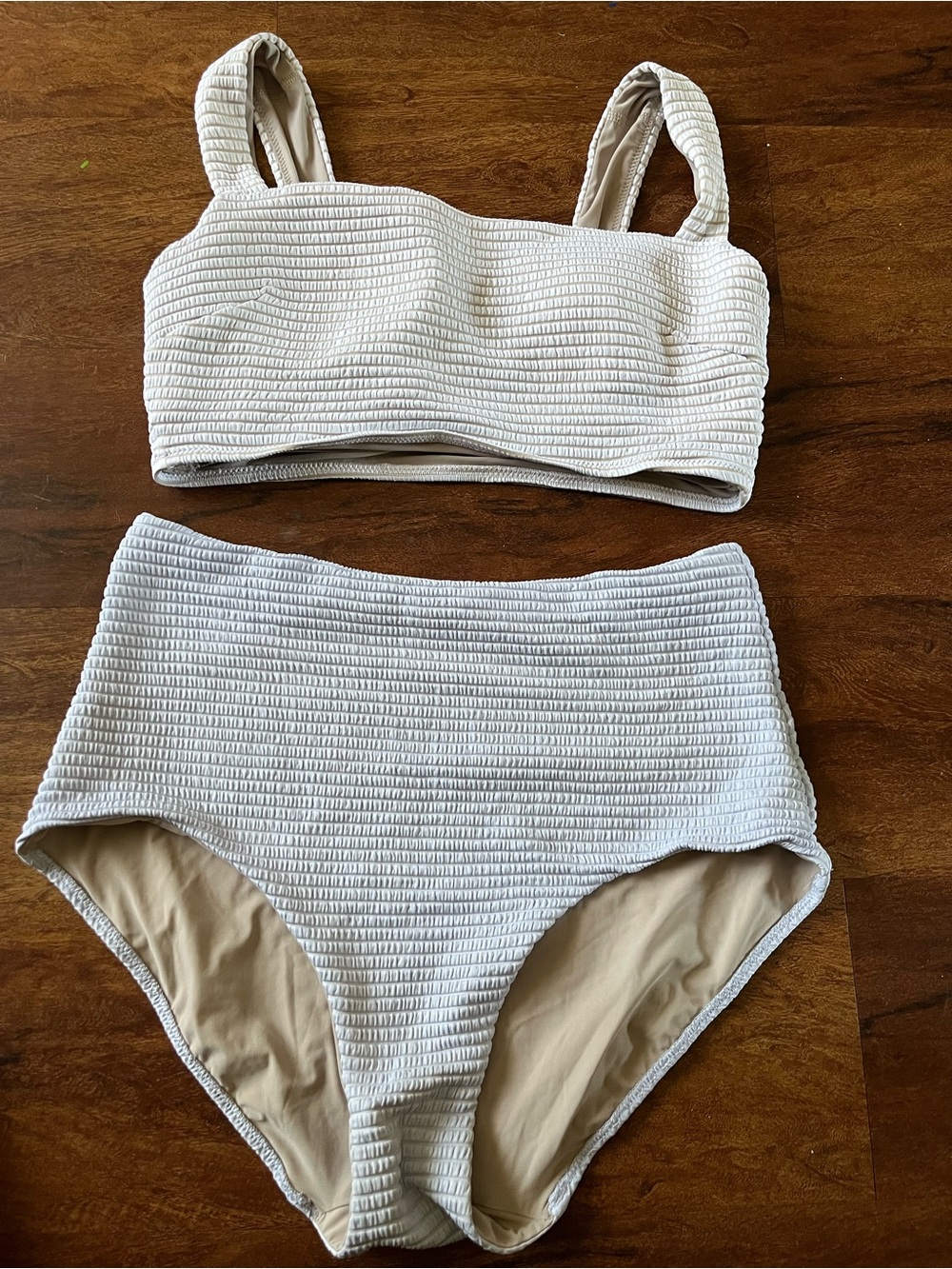 Lululemon Smocked Swim Top Hyper Stripe Pastel Blue
Large